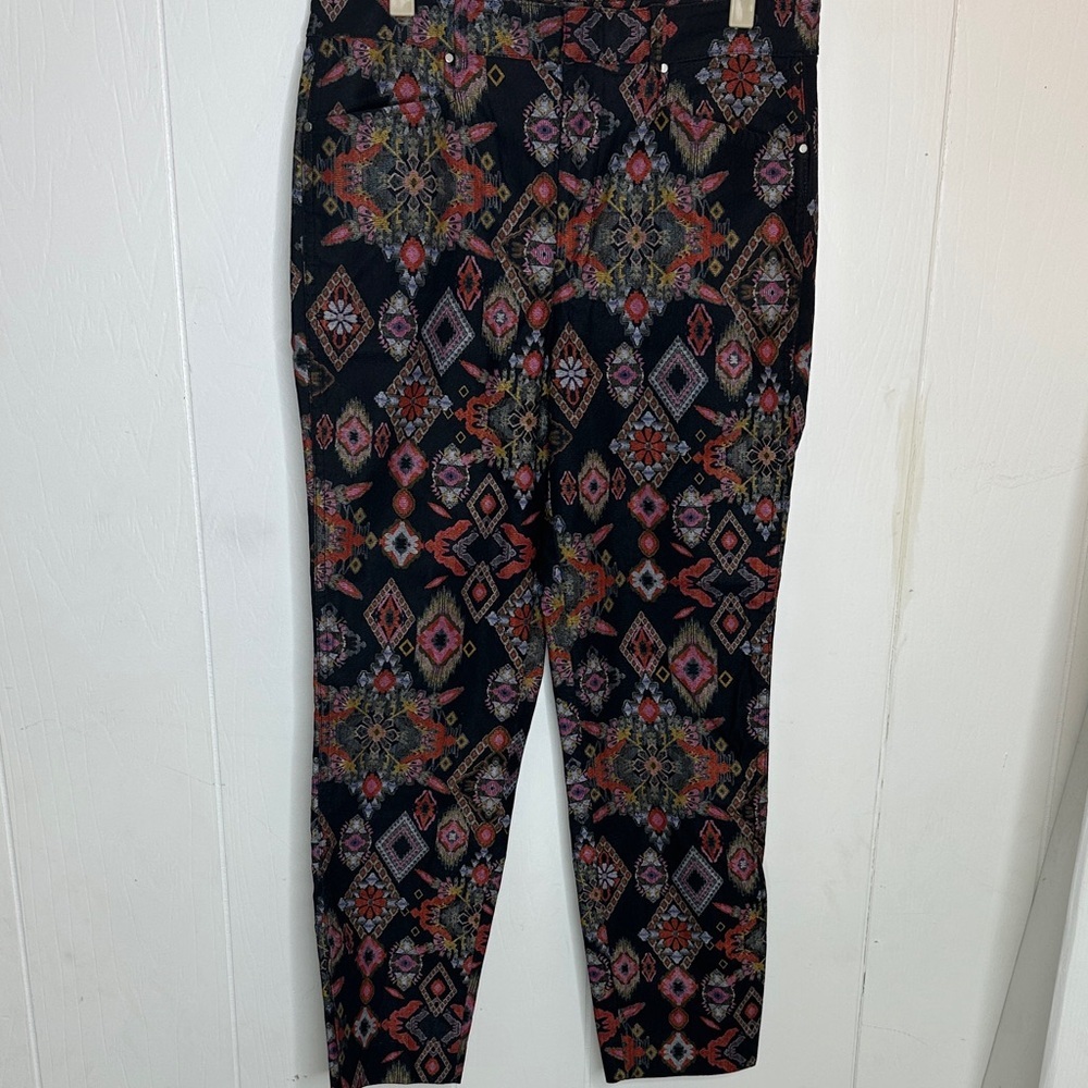 Zara Black and Multicolor Geometric Straight Leg Pants - Picture 4 of 12